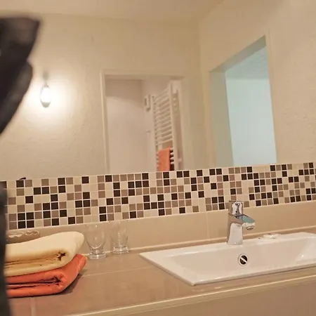 Gut Kallerbend Apartment *